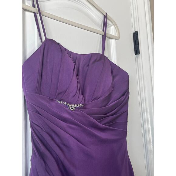 Symphony of Venus Purple Dress In Size 10 :) - Picture 4 of 9